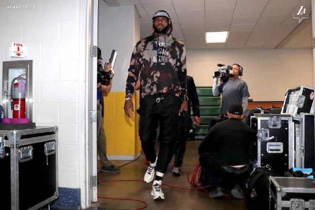 卡拉格：喜欢图赫尔对待贝林厄姆的方式，他敢于挑战大牌球员（卡拉格称赞图赫尔管理贝林厄姆方式：敢于直面大牌球员）