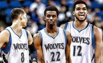 王楚钦拼尽全力，网友：实力差距太大（王楚钦竭尽所能，网友直言：实力悬殊过大）