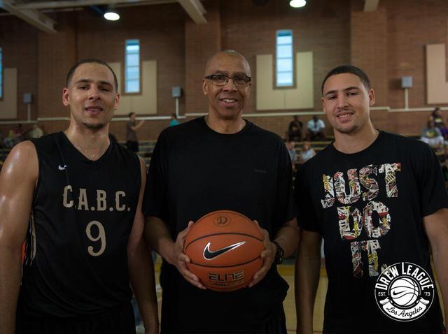 张伯霖：自己进几个球无所谓，只要球队能小组第一出线就行（张伯霖：个人进球不重要，球队小组头名出线才是关键）