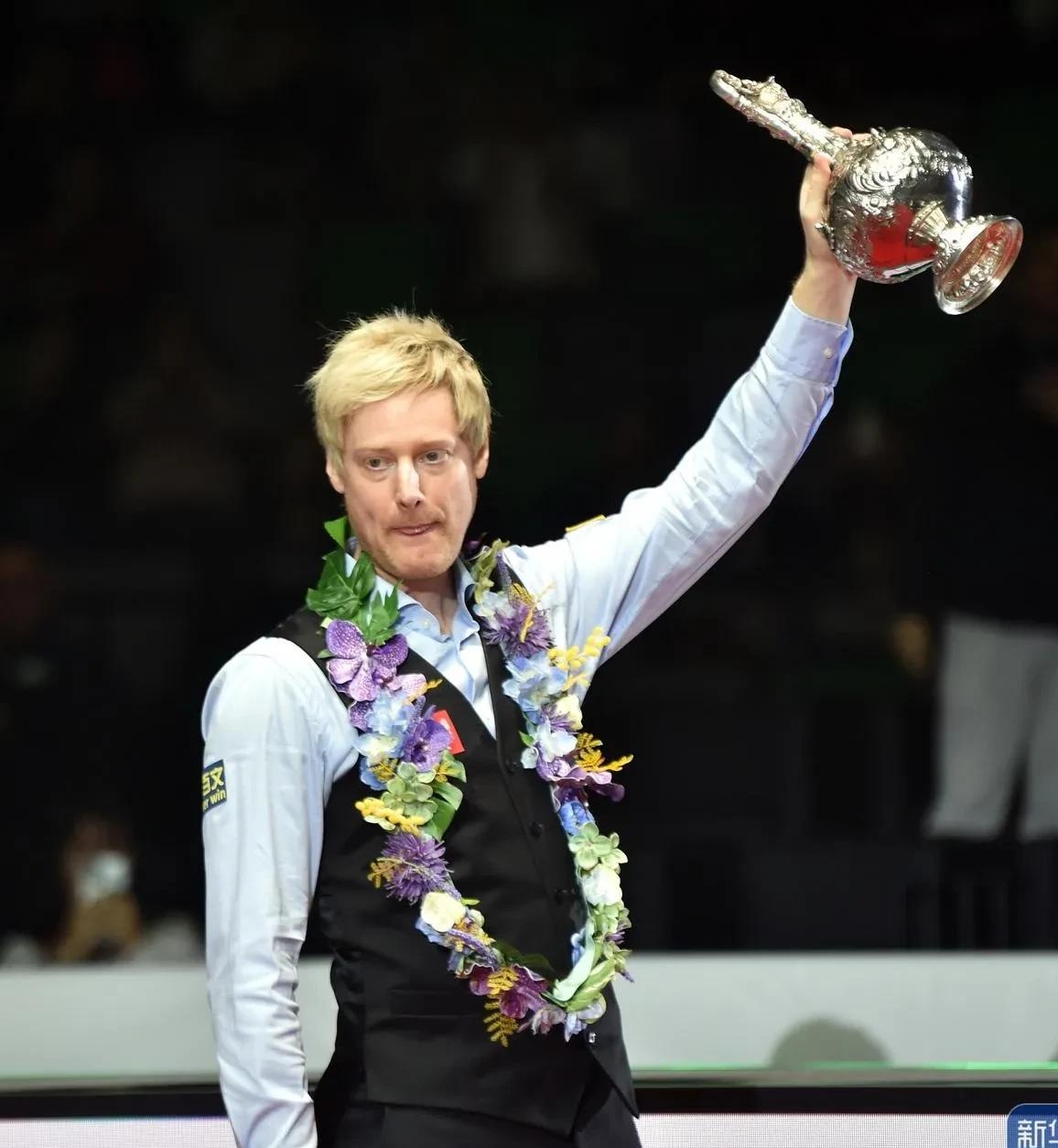 他们用高额 他们用高额